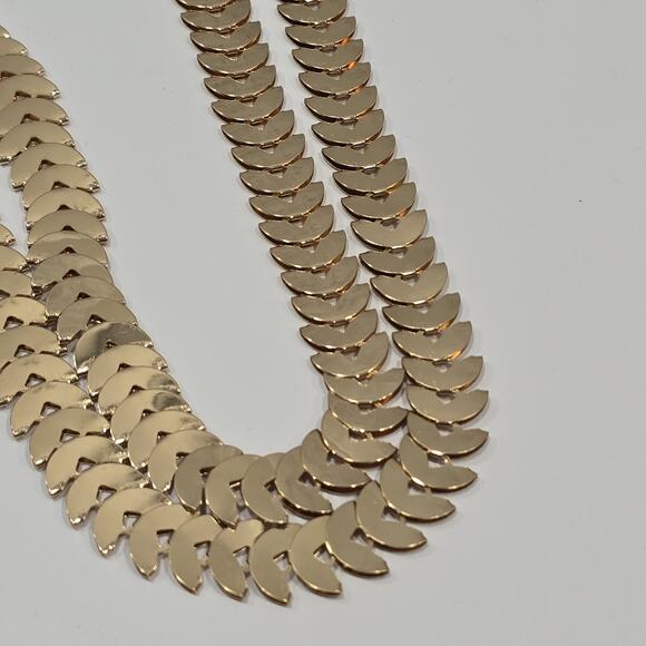 Gold Tone Double Layered Cascade Lightweight Metal Laurel Leaf Vine Necklace - Picture 9 of 13